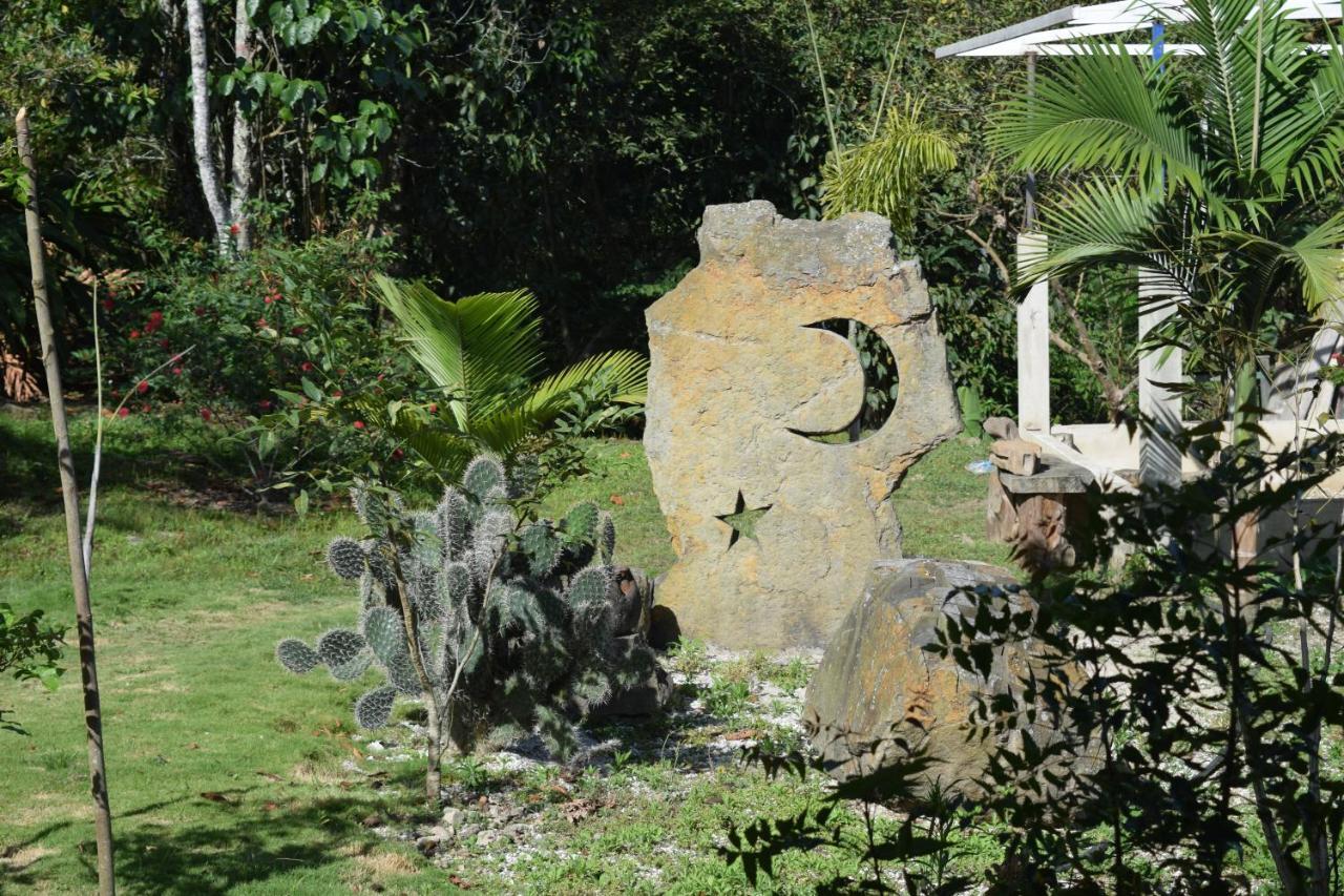 Finca Jardin Del Agua Sasaima Exteriör bild