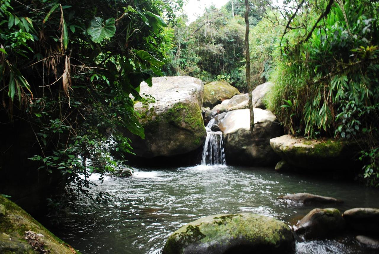 Finca Jardin Del Agua Sasaima Exteriör bild